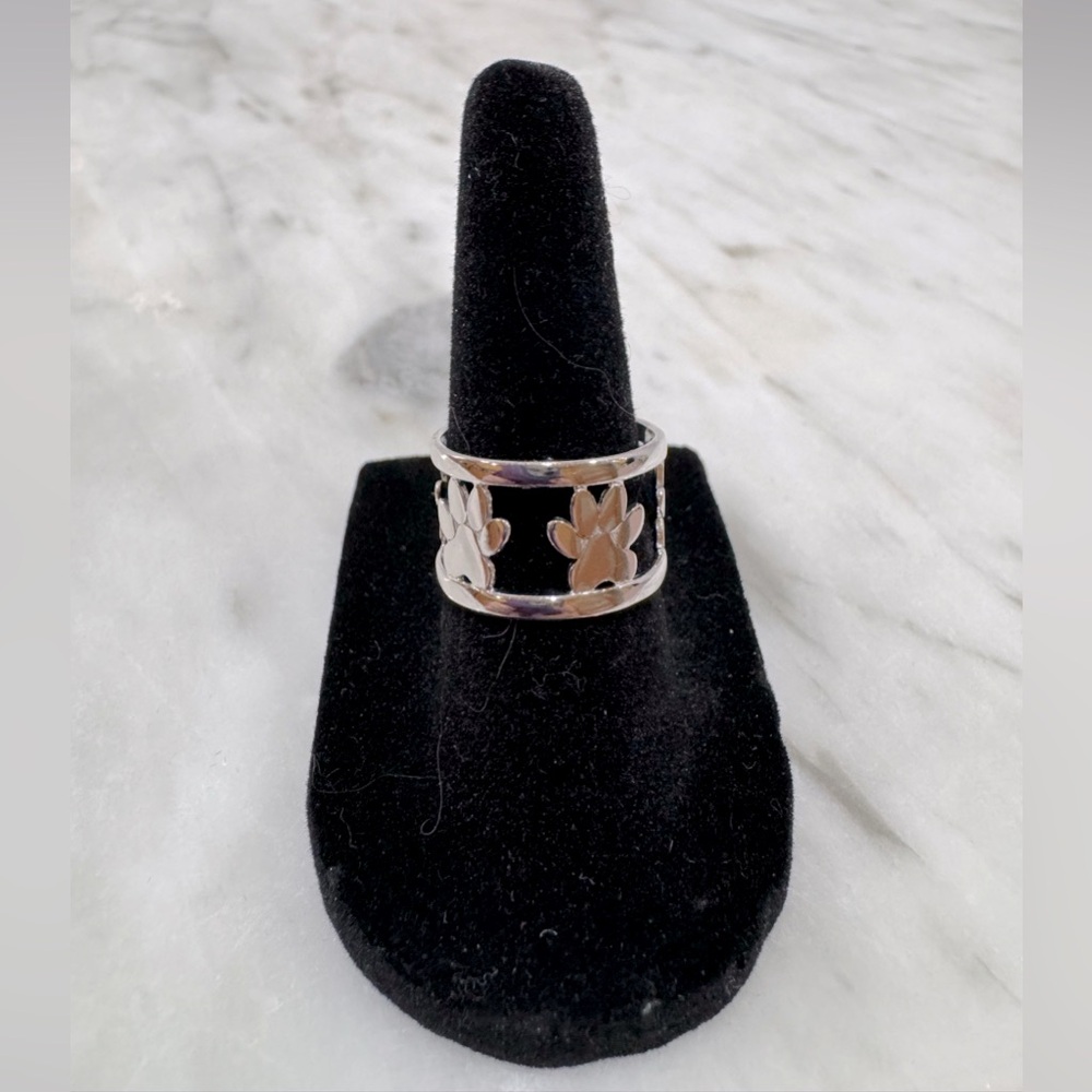 Turkish Sterling silver band ring with dog paws - Picture 2 of 6